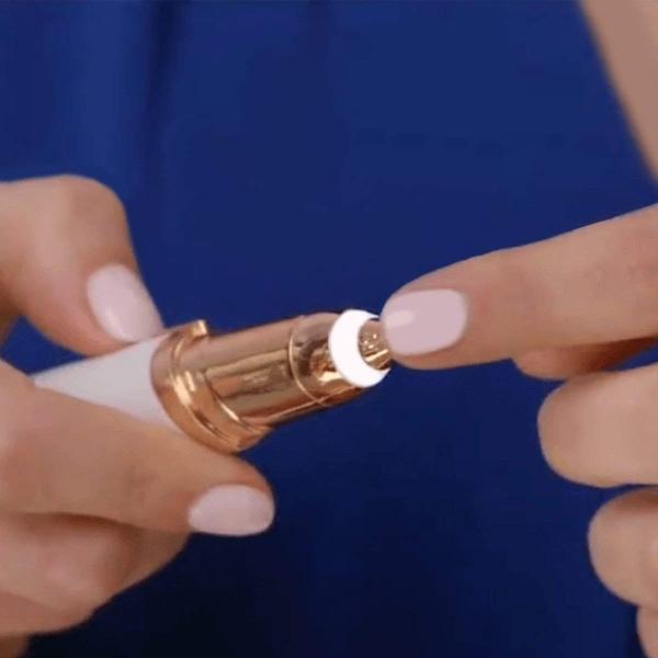 BROWÉLITE™⎪For radiant and perfectly shaped eyebrows