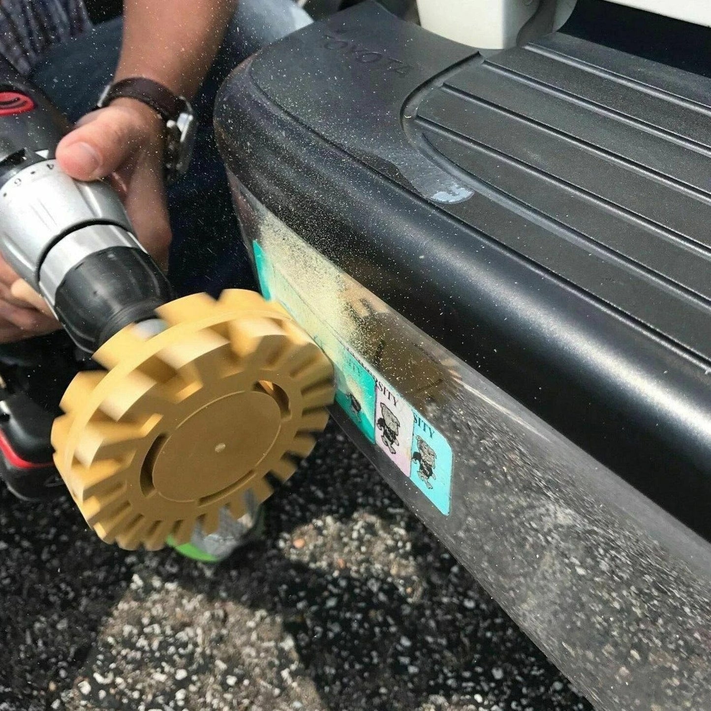 Sticker Remover Wheel – Electric Drill Attachment for Safe Adhesive Removal