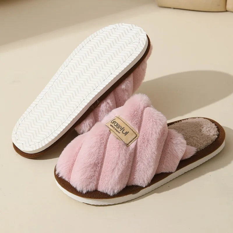 Women's Plush Slide Slippers with Soft Cushion and Indoor Comfort