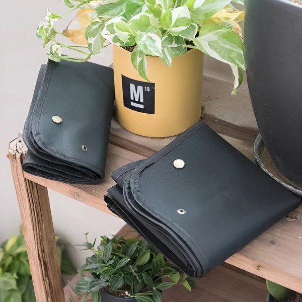 GardenMat 2.0 – Waterproof Foldable Gardening Work Mat for Clean & Organized Planting