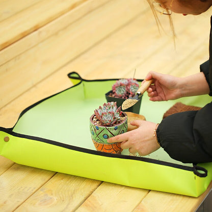 GardenMat 2.0 – Waterproof Foldable Gardening Work Mat for Clean & Organized Planting